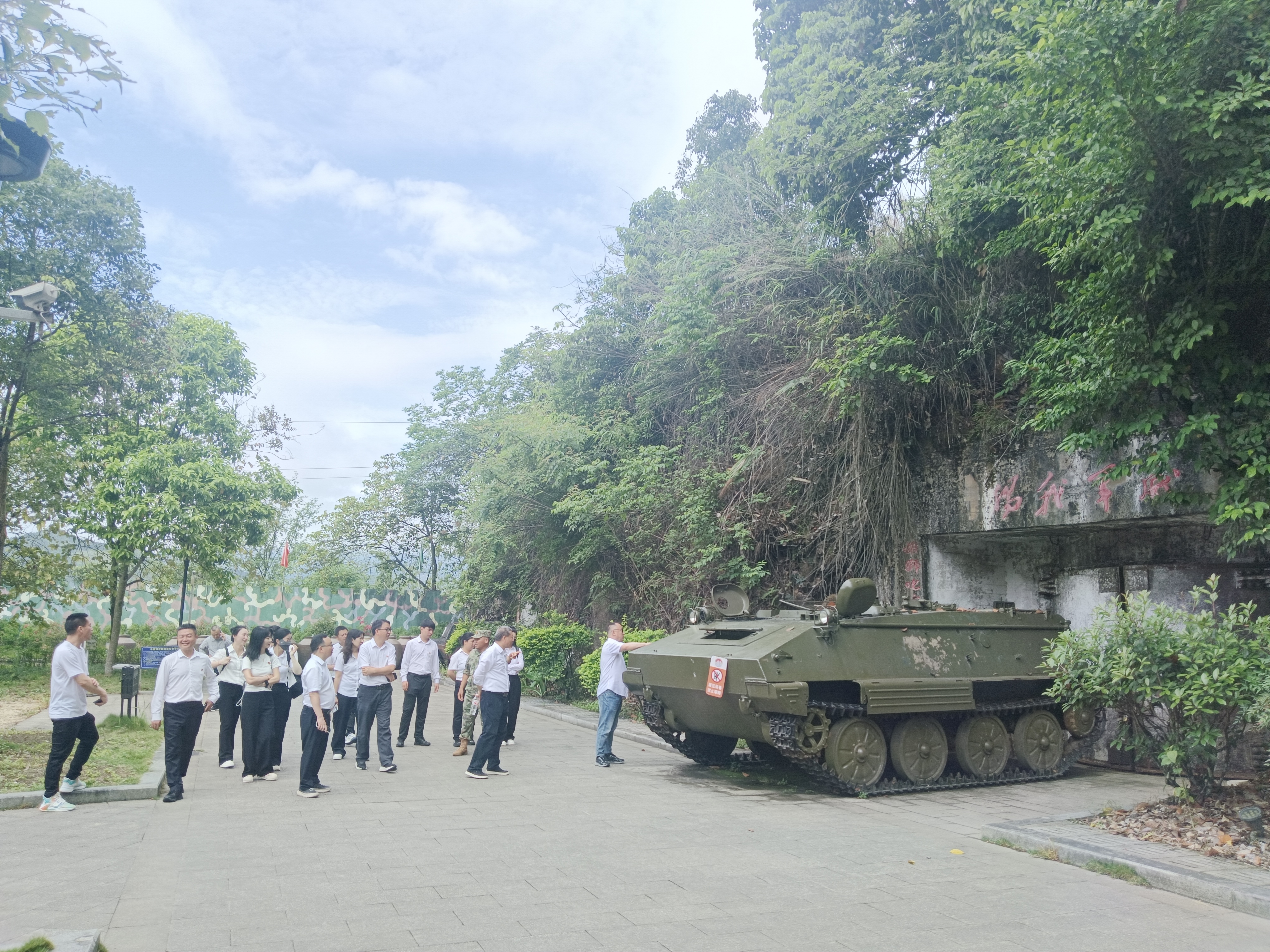 1747641135185014548.jpg 1747641135185014548.jpg